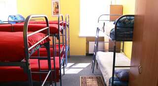 Хостел Aquarel Санкт-Петербург Двухъярусная кровать в общем номере с 10 кроватями-2